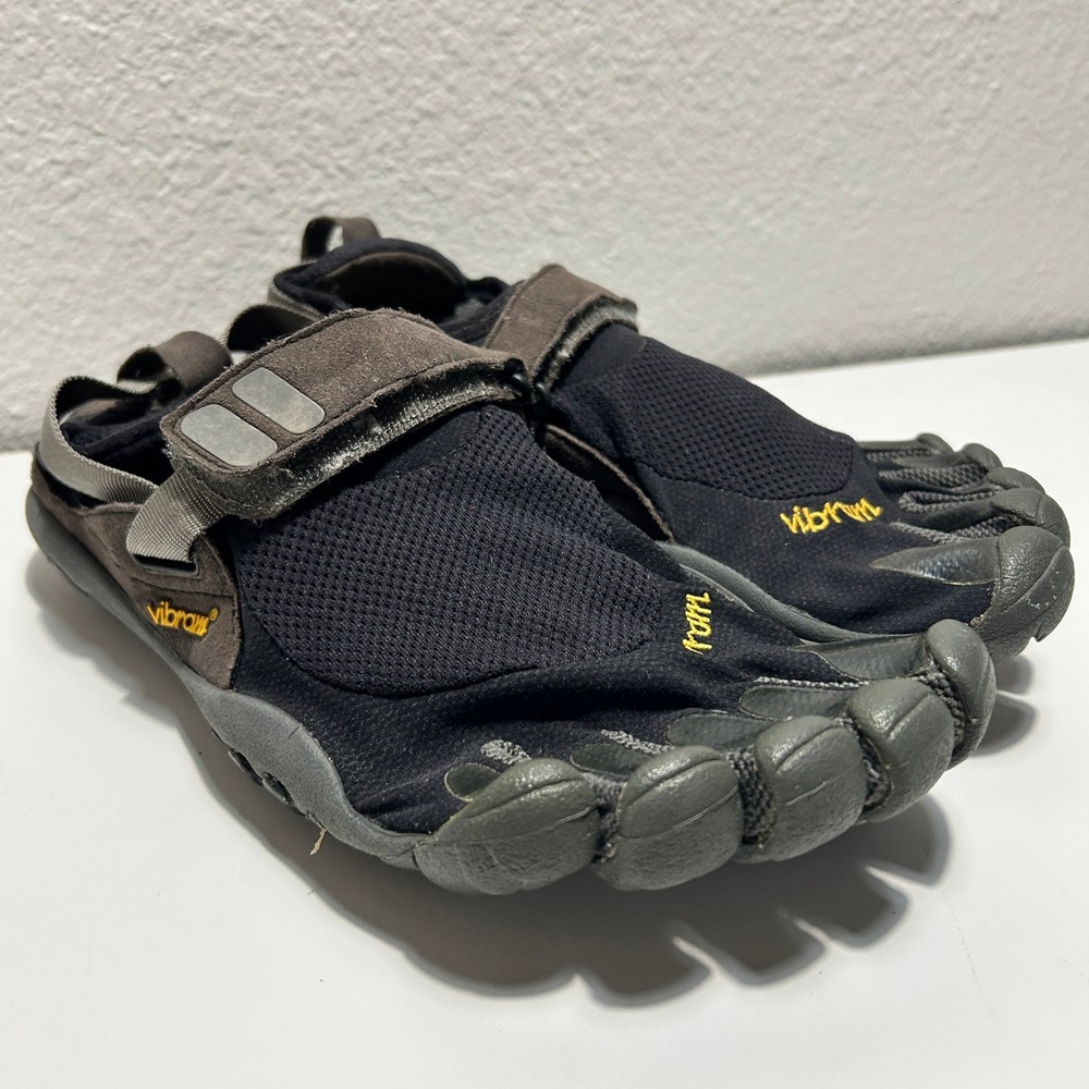 Vibram Five Fingers M4485 TrekSport Barefoot Running Shoes Black/Charcoal Mens42